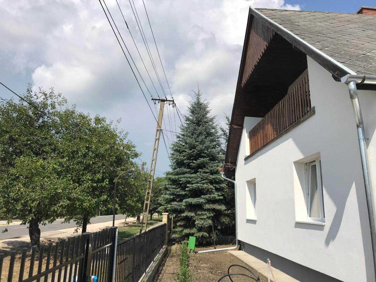 Szép Napot Vendégház Tordas Exterior foto