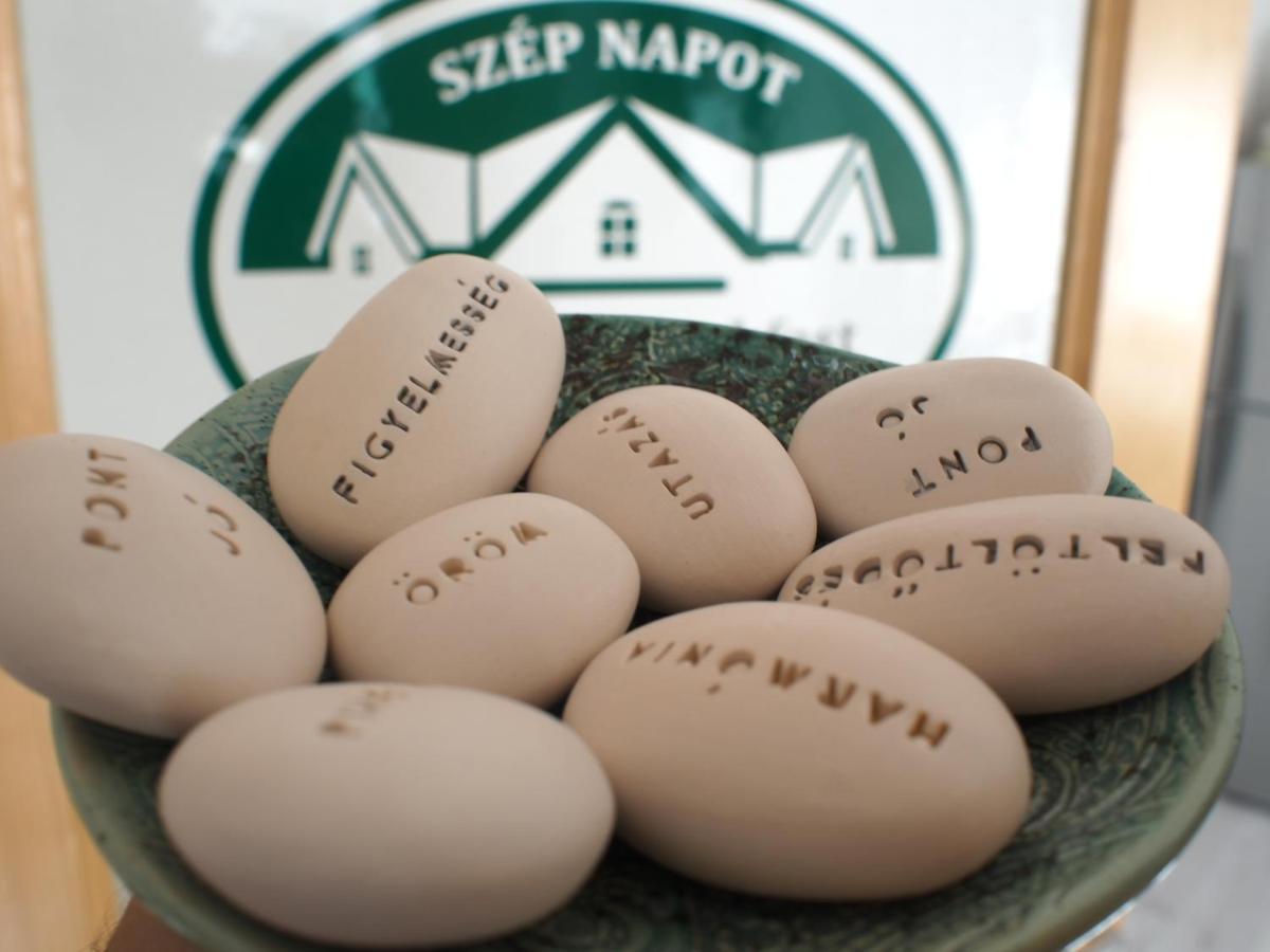 Szép Napot Vendégház Tordas Exterior foto